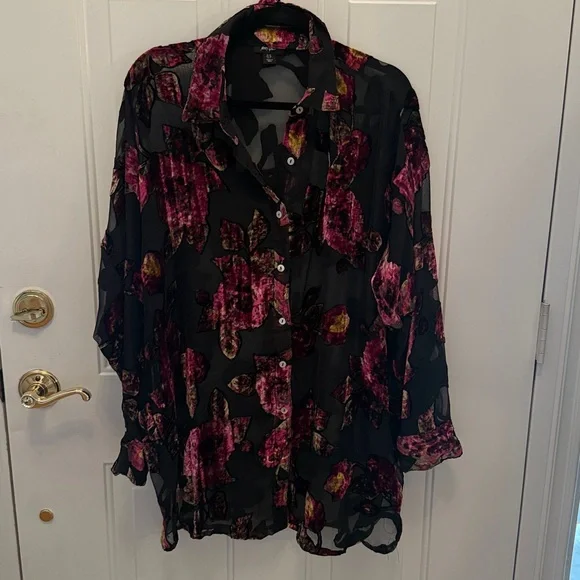 Nasty Gal Devore Oversized Sheer Floral Shirt Dress - Picture 12 of 14